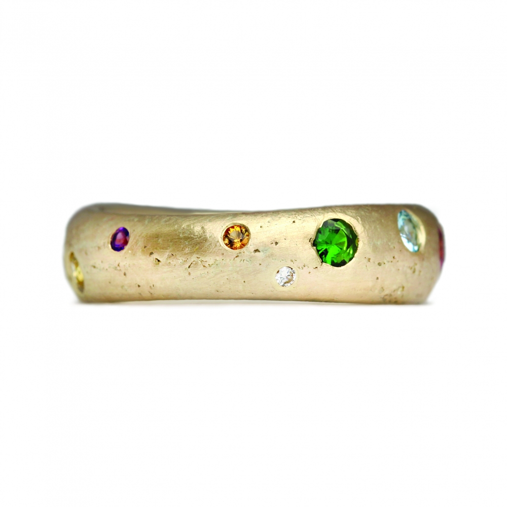 Sandcast 9ct Yellow Gold Flush Set Rainbow Ring (2) CMYK WHITE